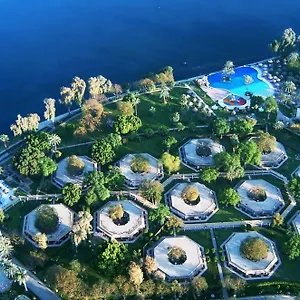Jolie & Kings Island Luksor